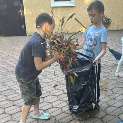 Уборка территории!